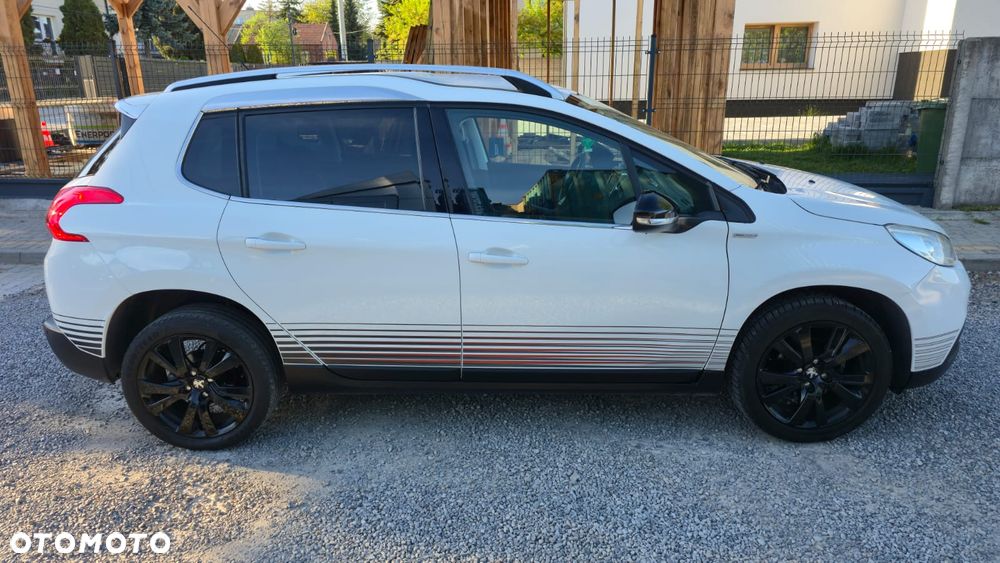 Peugeot 2008 1.6 BlueHDi Style - 4