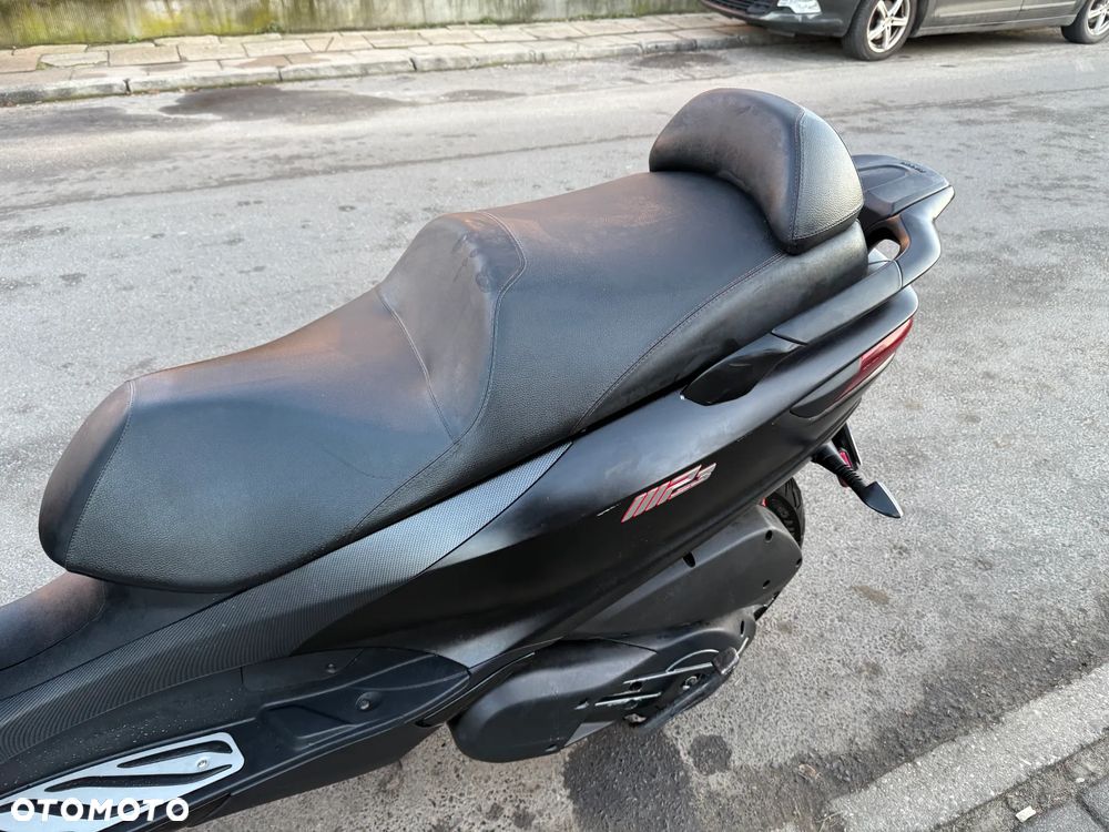 Piaggio MP-3 - 15