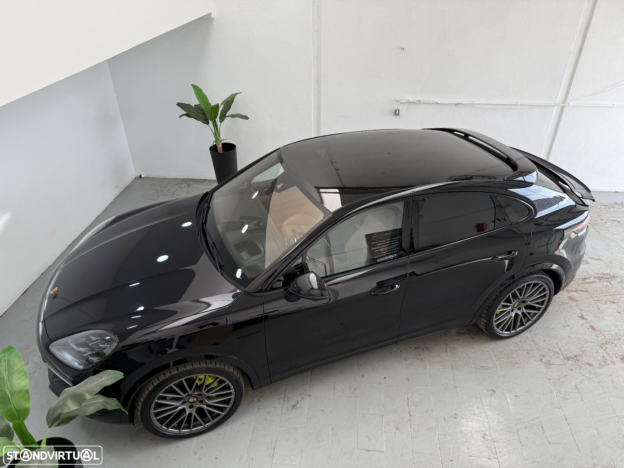 Porsche Cayenne Coupé E-Hybrid - 5