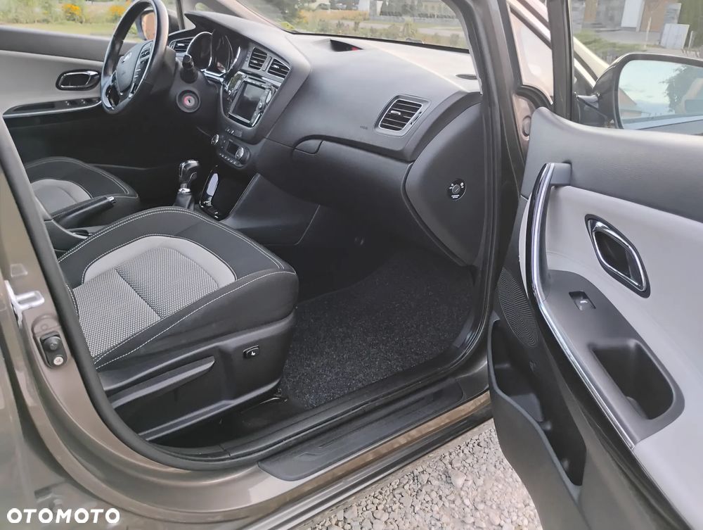 Kia Ceed 1.6 GDI Dream Team Edition - 21