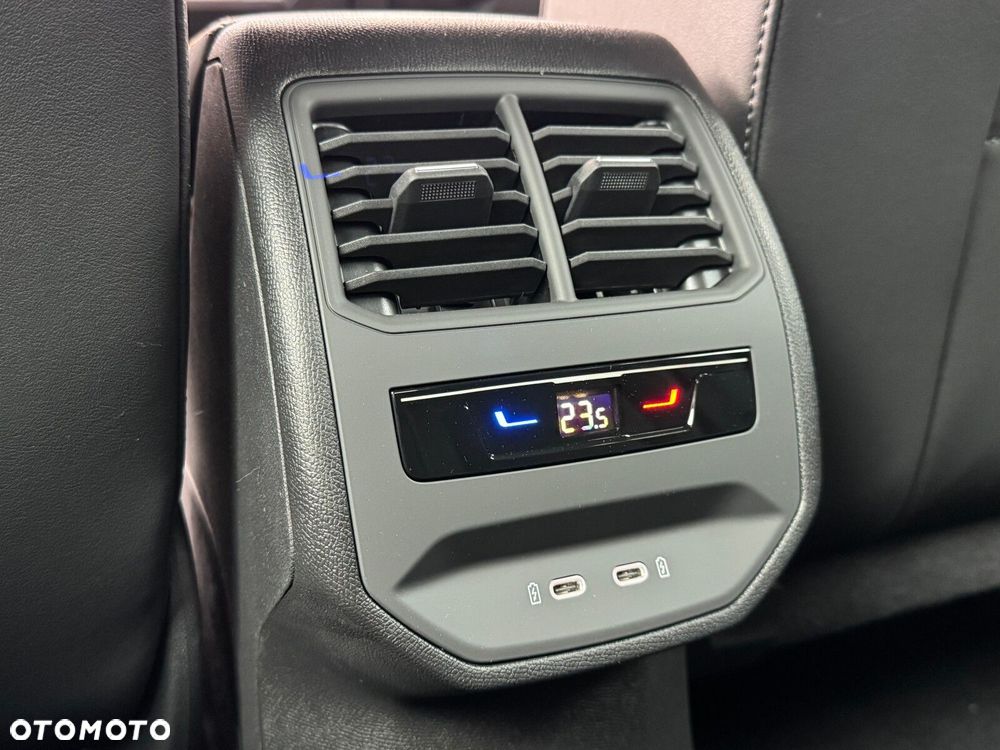 Cupra Leon 1.5 eTSI mHEV DSG - 38