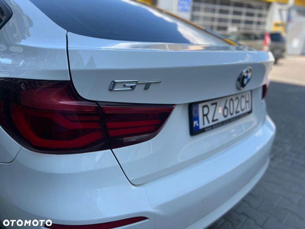 BMW Seria 3 318d Sport Line - 4