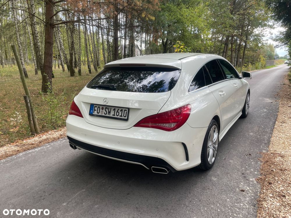 Mercedes-Benz CLA 180 7G-DCT AMG Line - 10