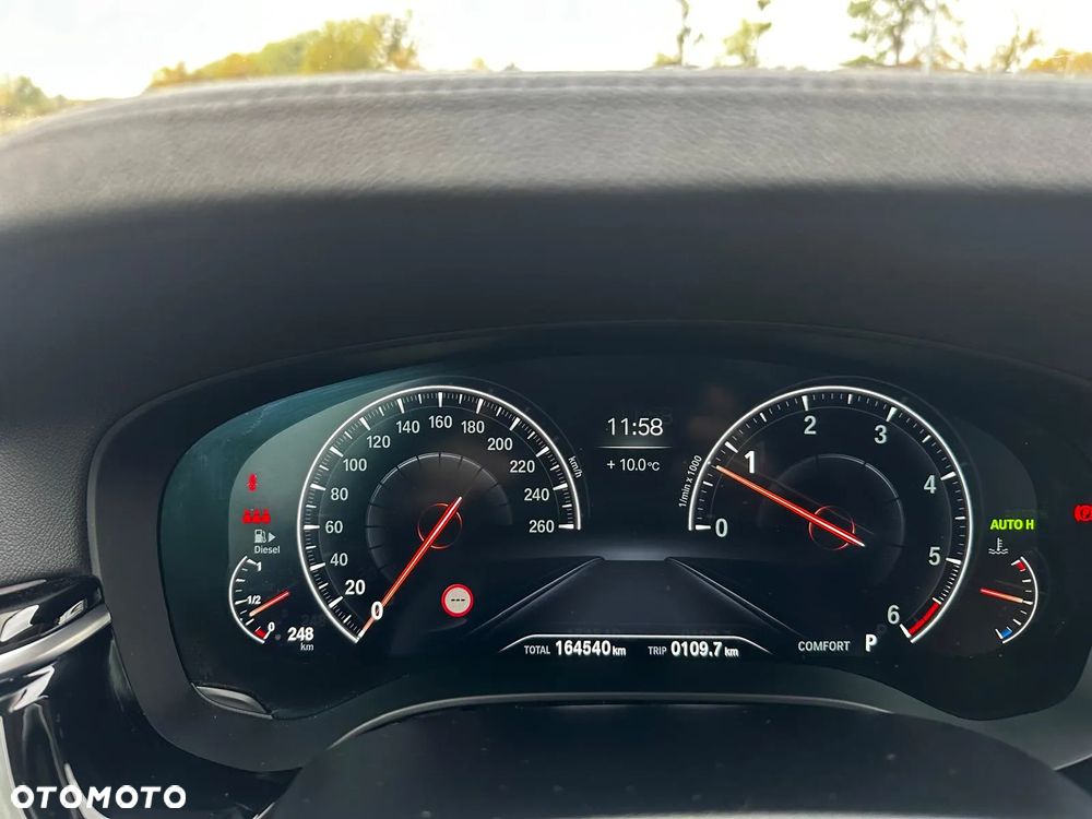 BMW Seria 5 530d Luxury Line - 12