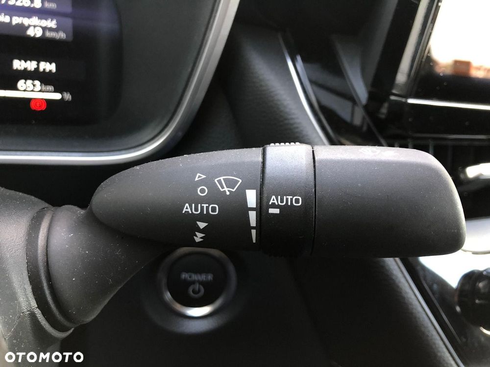 Toyota Corolla 1.8 Hybrid Style - 31
