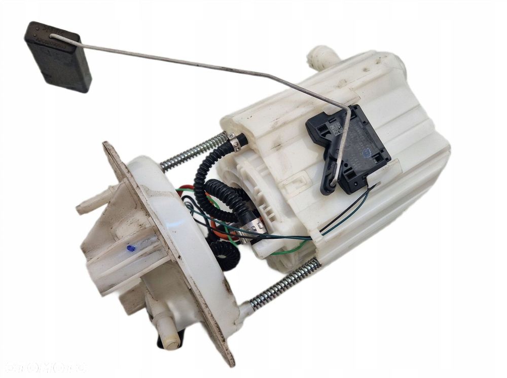 mercedes gls x166 63 amg 15-19 5.5 v8 pompa paliwa ze zbiornika a1664701094