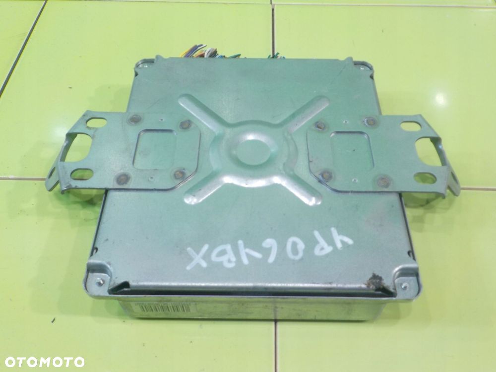 SUBARU IMPREZA II GD LIFT II 2.0 B 06r modul sterownik ECU 22611AL242 - 2