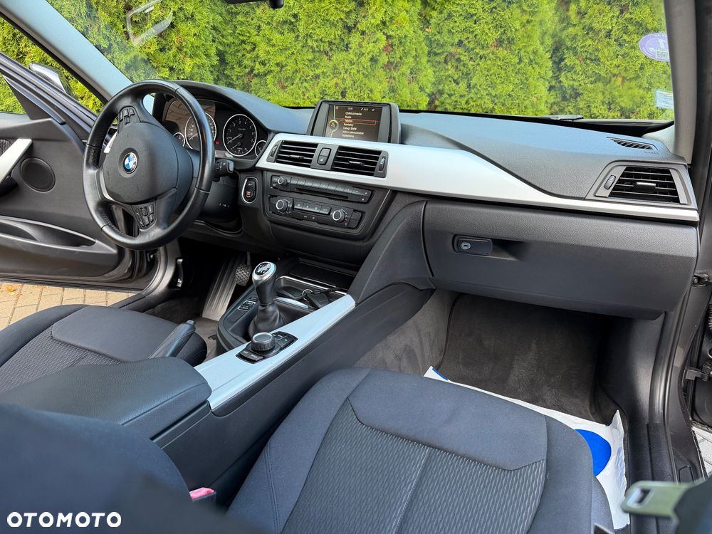BMW Seria 3 - 31