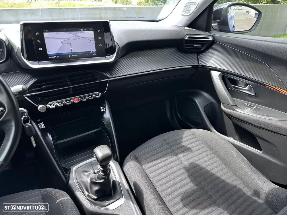 Peugeot 2008 1.2 PureTech Allure Pack - 32