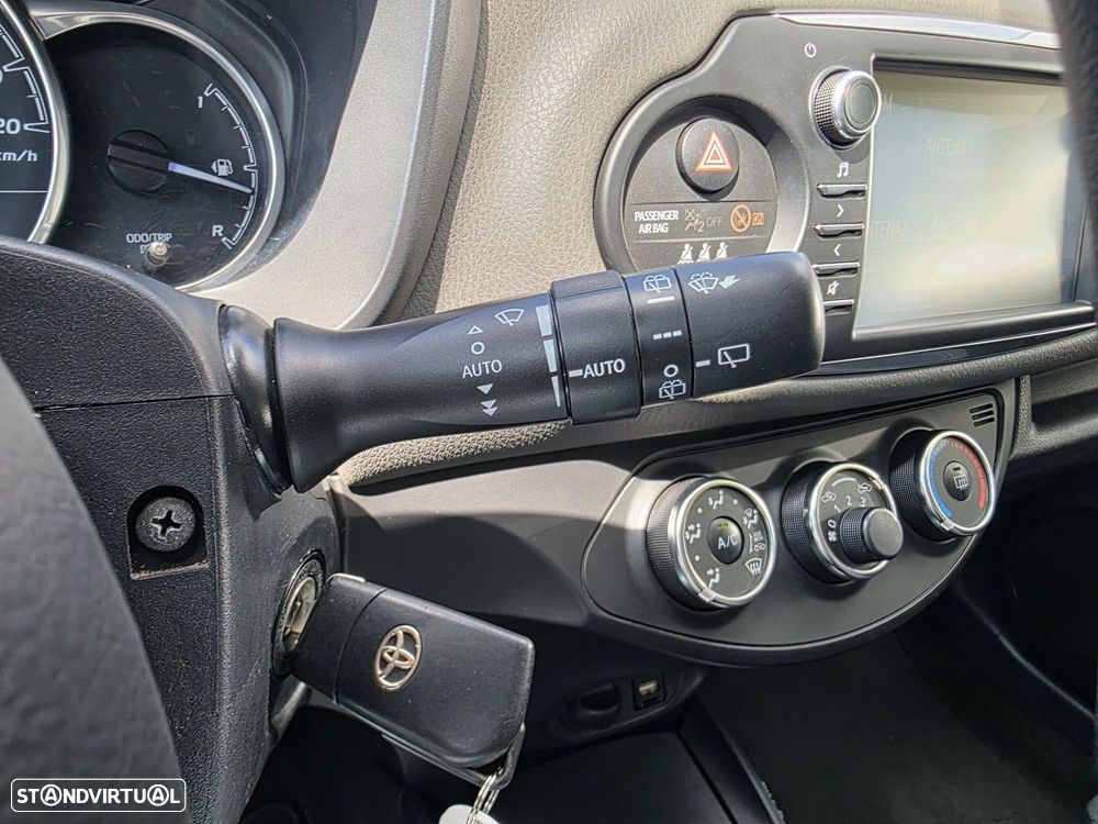 Toyota Yaris 1.0 VVT-i Comfort Plus - 21