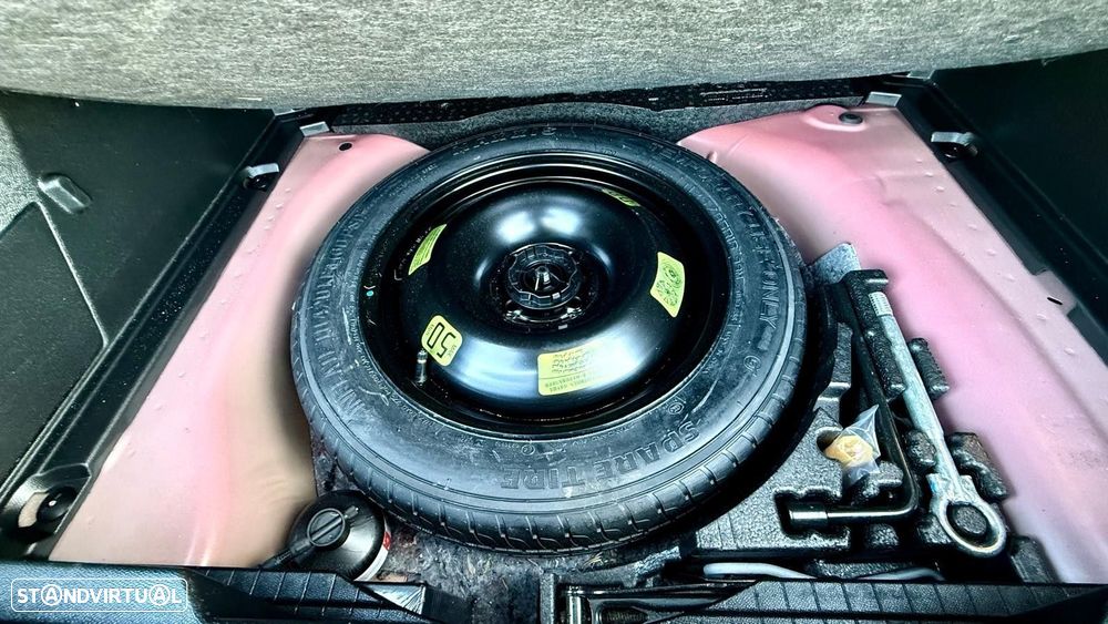 Peugeot 2008 PureTech 100 Style - 41