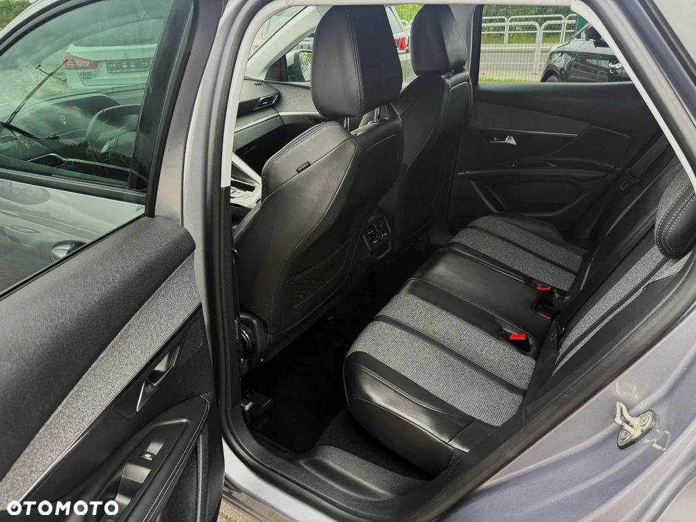 Peugeot 3008 BlueHDi 130 Stop & Start EAT8 Allure Business-Paket - 11