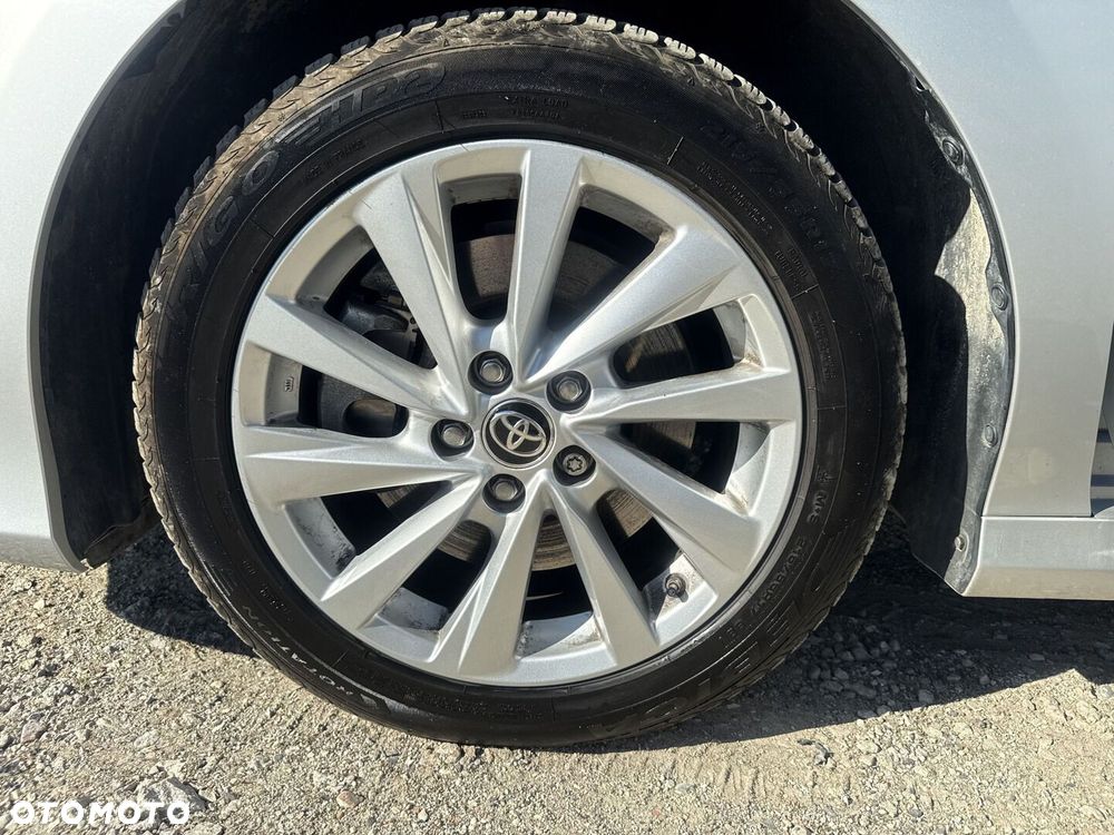 Toyota Camry 2.5 Hybrid Comfort CVT - 18