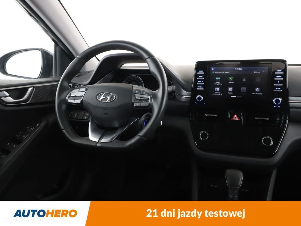 Hyundai IONIQ - 13