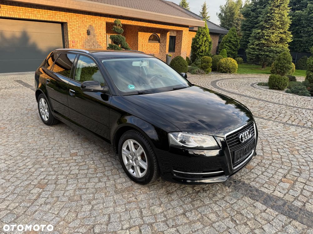 Audi A3 Sportback 1.6 Ambiente - 3