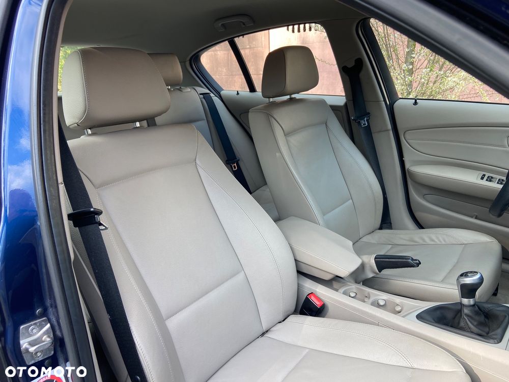 BMW Seria 1 118d - 27