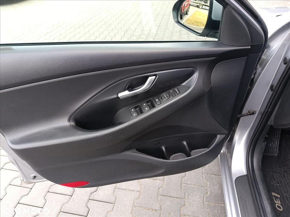 Hyundai i30 1.0 T-GDI Modern - 10