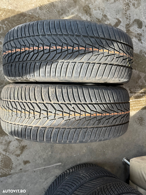 Vând 2 anvelope 275/50/20 hankook de iarnă ca noi