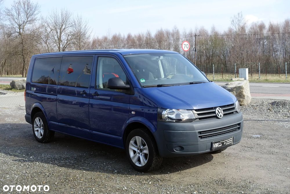 Volkswagen Caravelle - 3