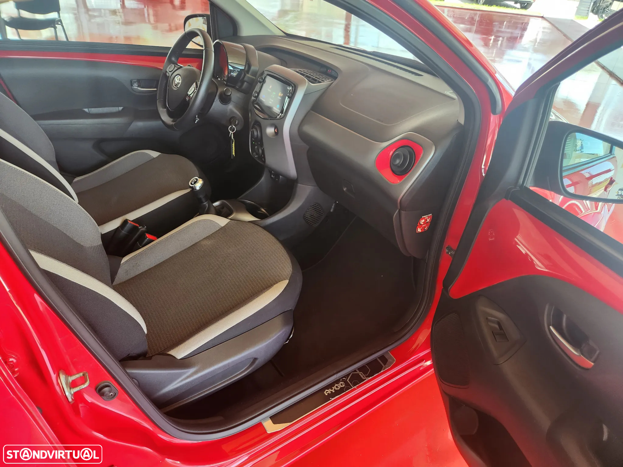 Toyota Aygo 1.0 X-Play+X-Touch - 33