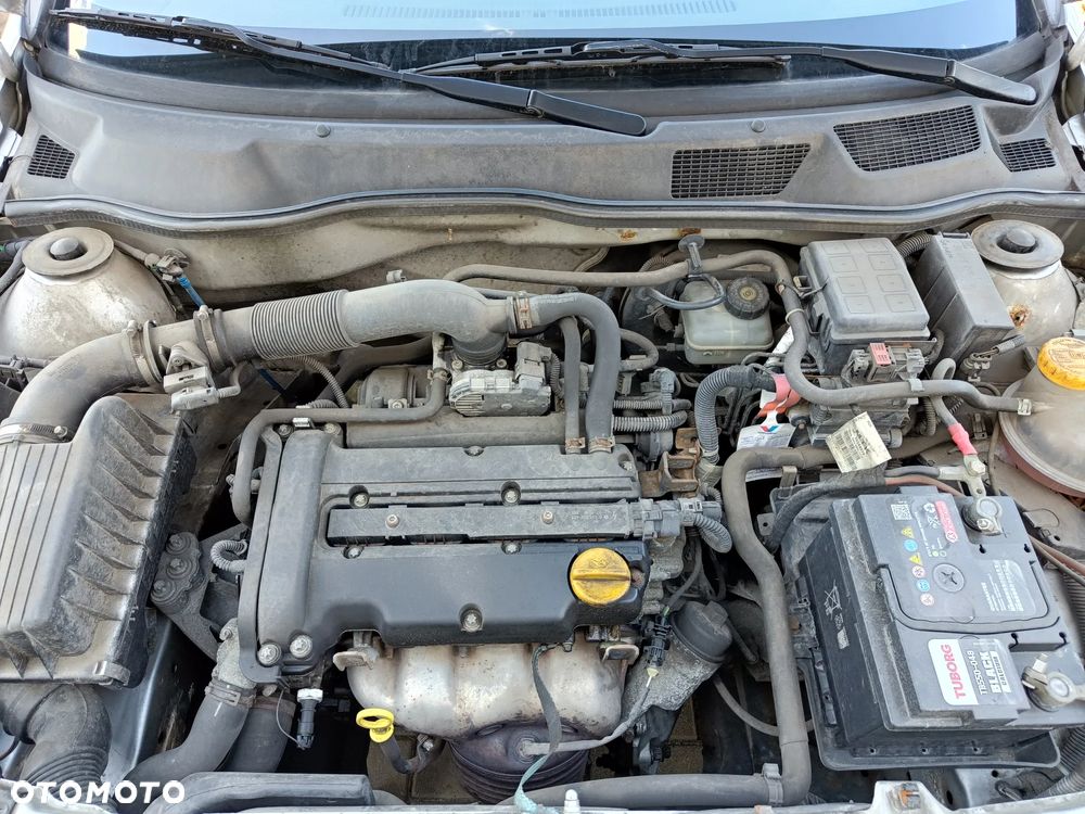 Opel Astra - 25