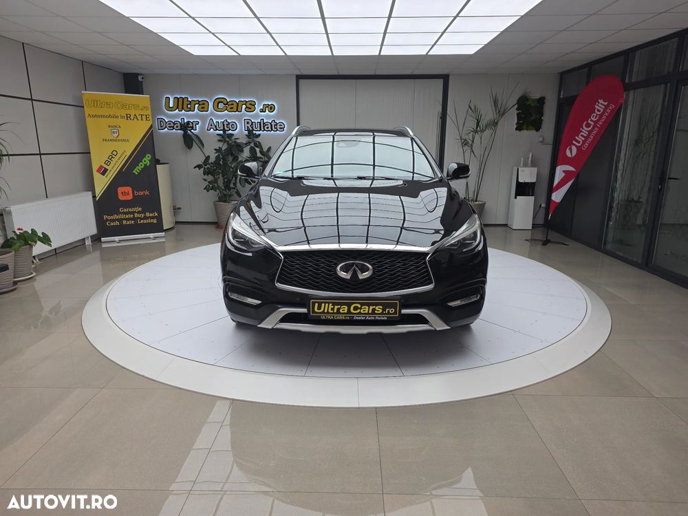 Infiniti QX30 - 8
