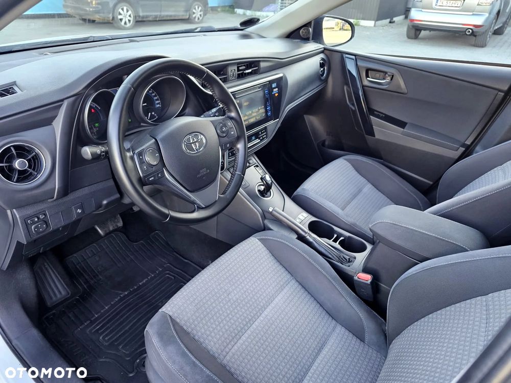 Toyota Auris Hybrid 135 Prestige - 18