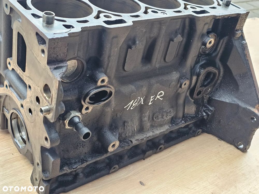 BLOK SILNIKA OPEL VECTRA C SIGNUM ASTRA H ZAFIRA B 1.8 B Z18XER 315032144 55559703 - 7