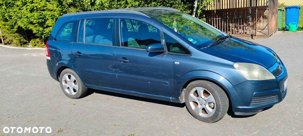 Opel Zafira 1.8 Cosmo - 2