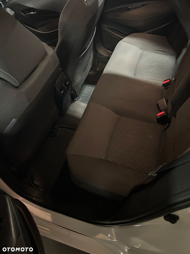 Toyota Corolla - 9
