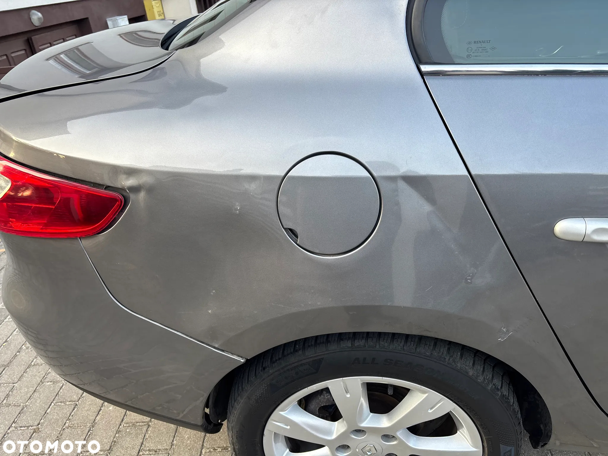 Renault Fluence 2.0 16V 140 CVT Sportway - 34