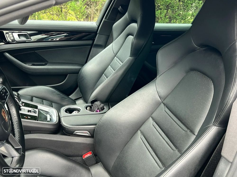 Porsche Panamera 4 E-Hybrid - 13