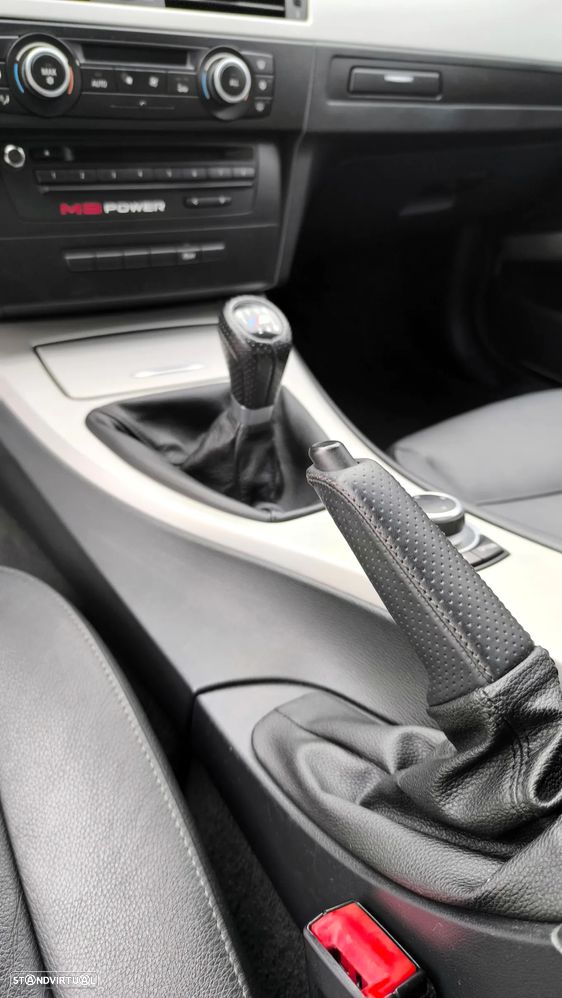 BMW 318 d Sport Line - 21