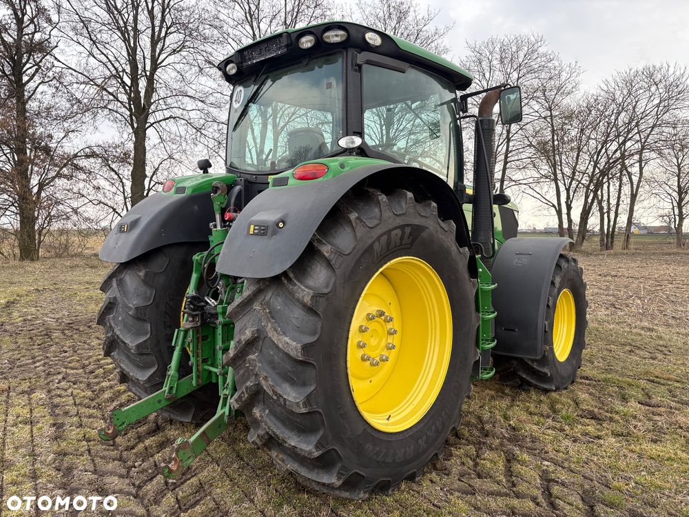 John Deere 6210R - 4
