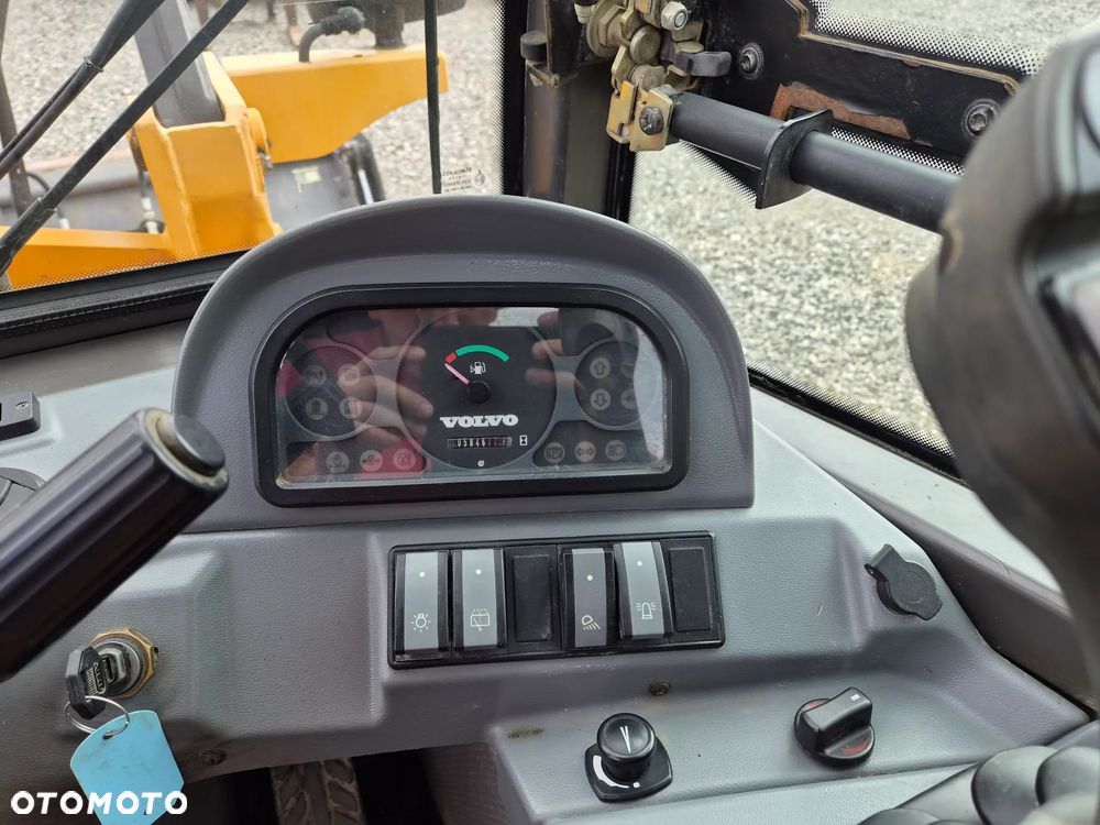 Volvo L25B - 15