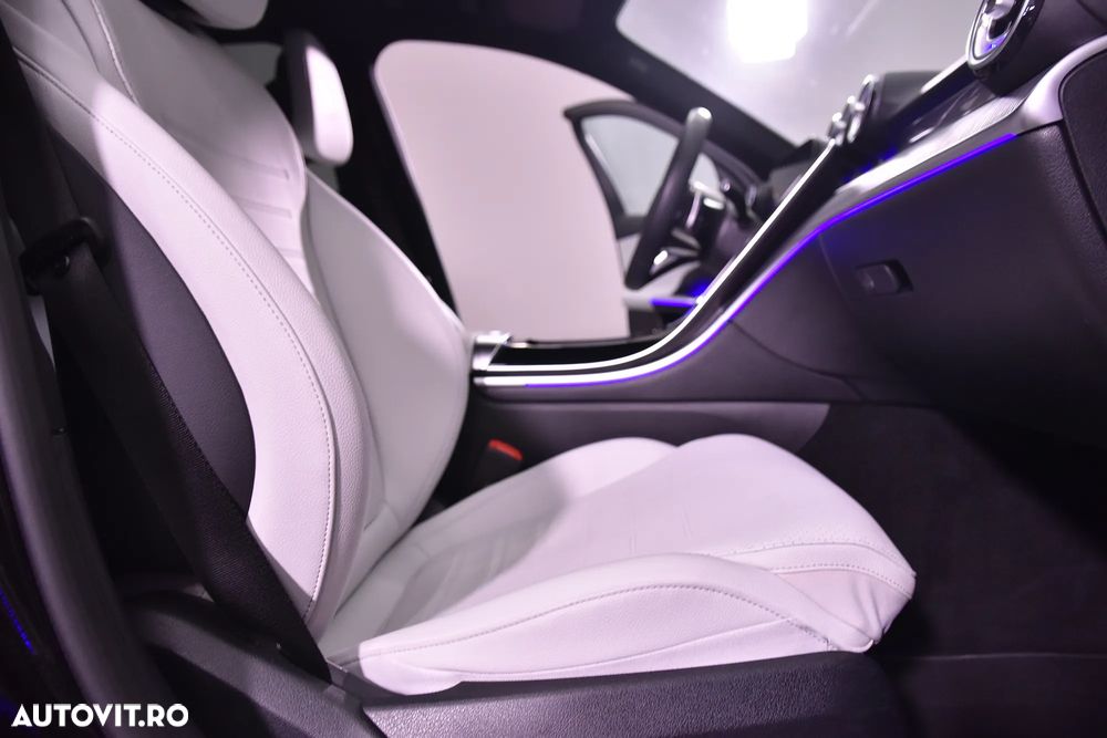 Mercedes-Benz C 300 MHEV 4MATIC - 11