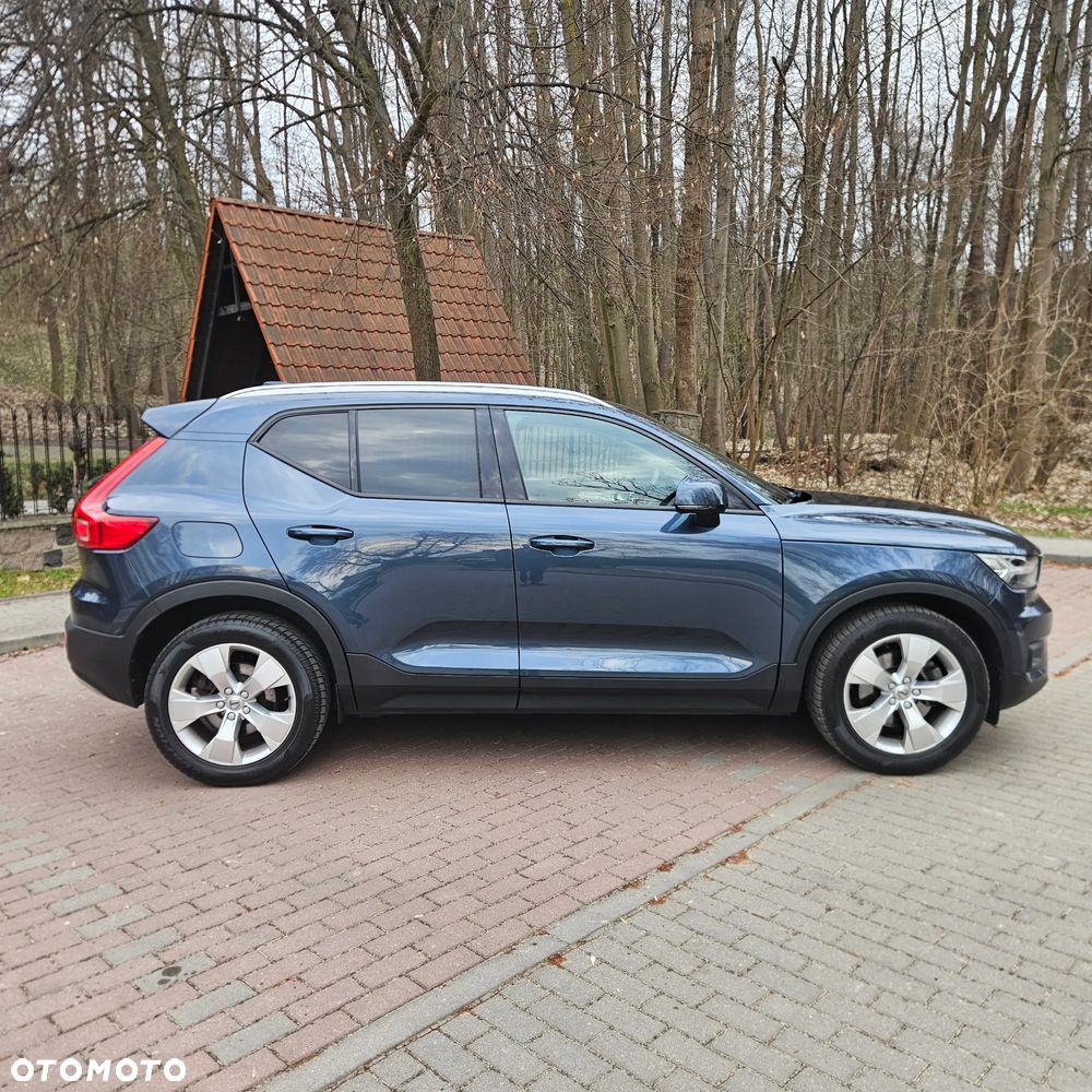 Volvo XC 40 B4 B AWD DKG Momentum Pro - 6