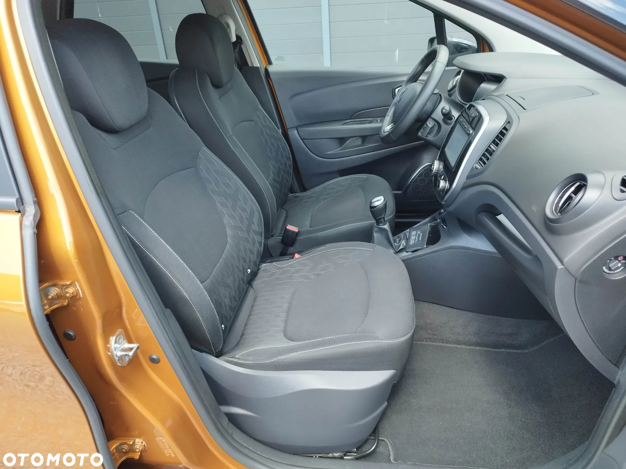 Renault Captur 0.9 Energy TCe Limited - 25