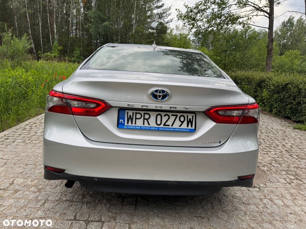Toyota Camry 2.5 Hybrid Comfort CVT - 5