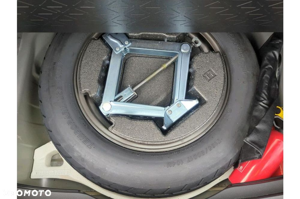 Toyota RAV4 - 14