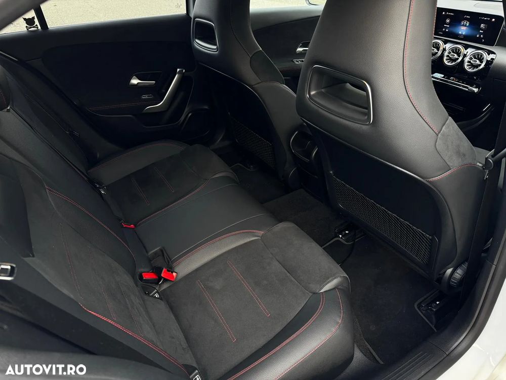 Mercedes-Benz A 250 Aut. - 32