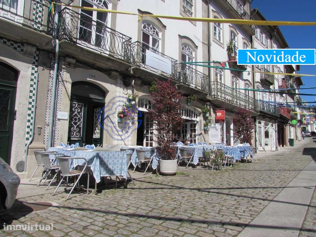 Trespasse de Restaurante Regional no Centro  Histórico de Viana - Grande imagem: 2/45