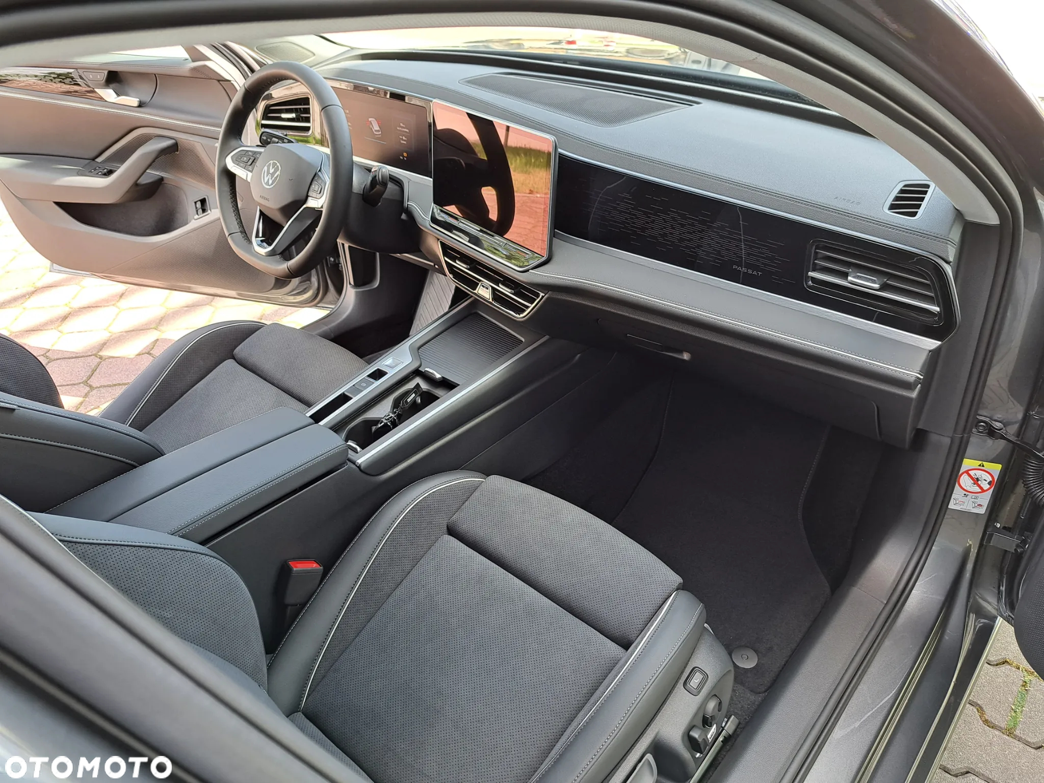 Volkswagen Passat 1.5 TSI ACT mHEV Business Plus DSG - 19