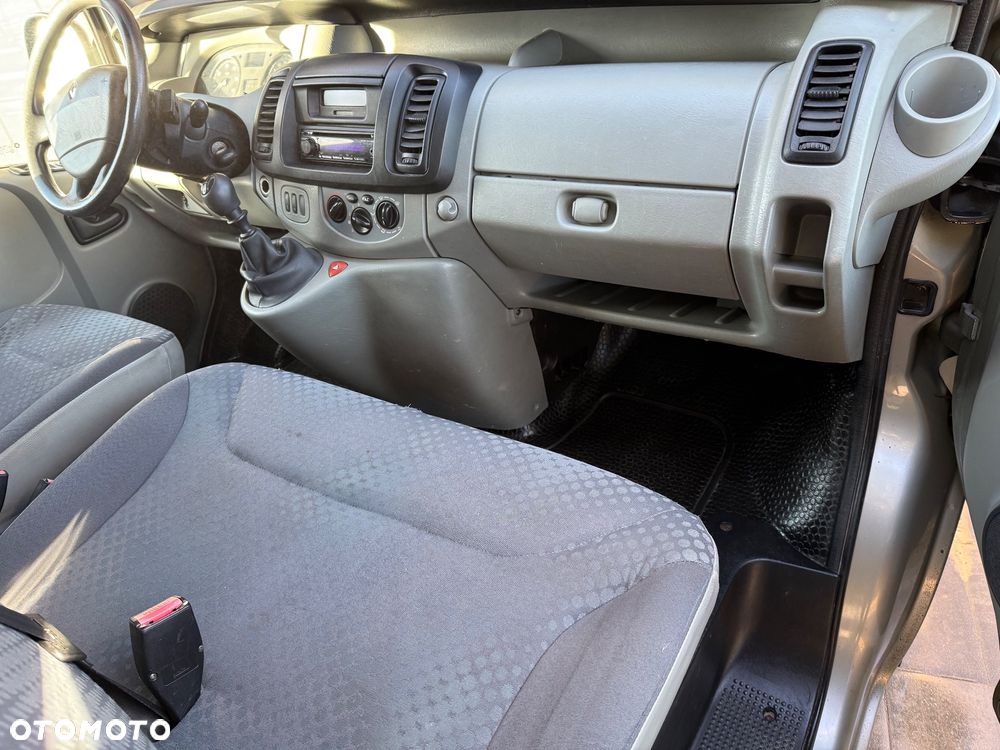 Renault Trafic - 13