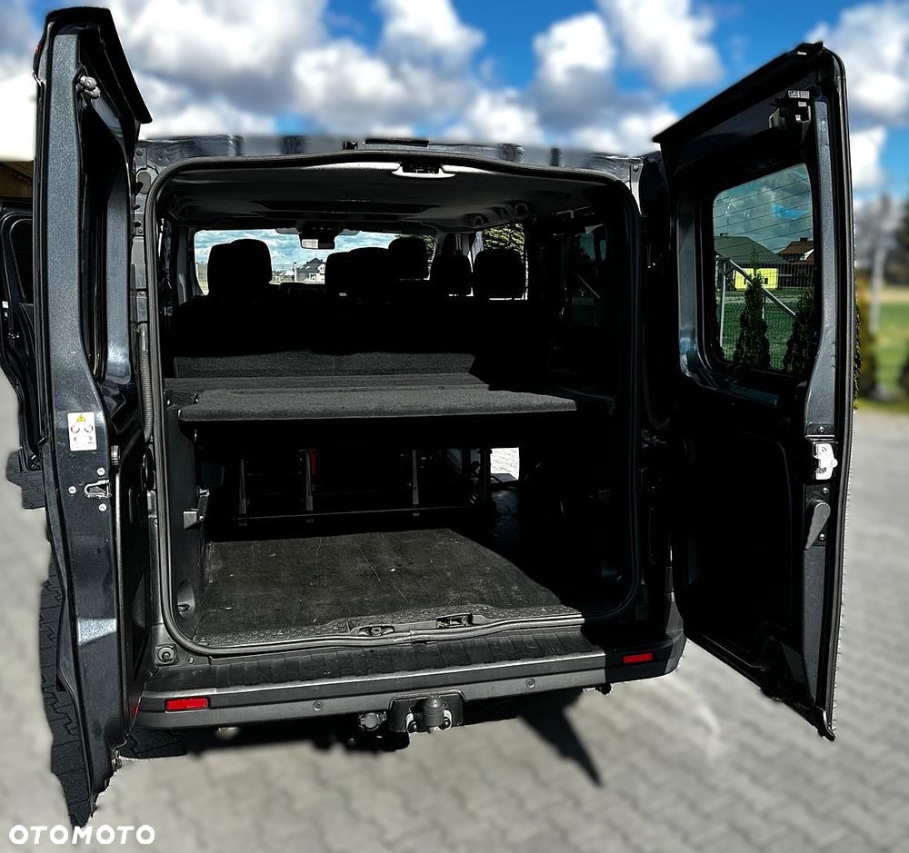 Renault Trafic 2.0 dCi EDC - 7