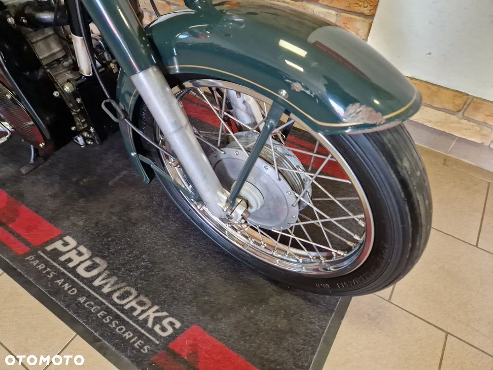 Royal Enfield Bullet - 10