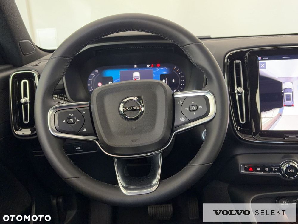 Volvo XC 40 B4 B DKG Ultra Black Edition - 15