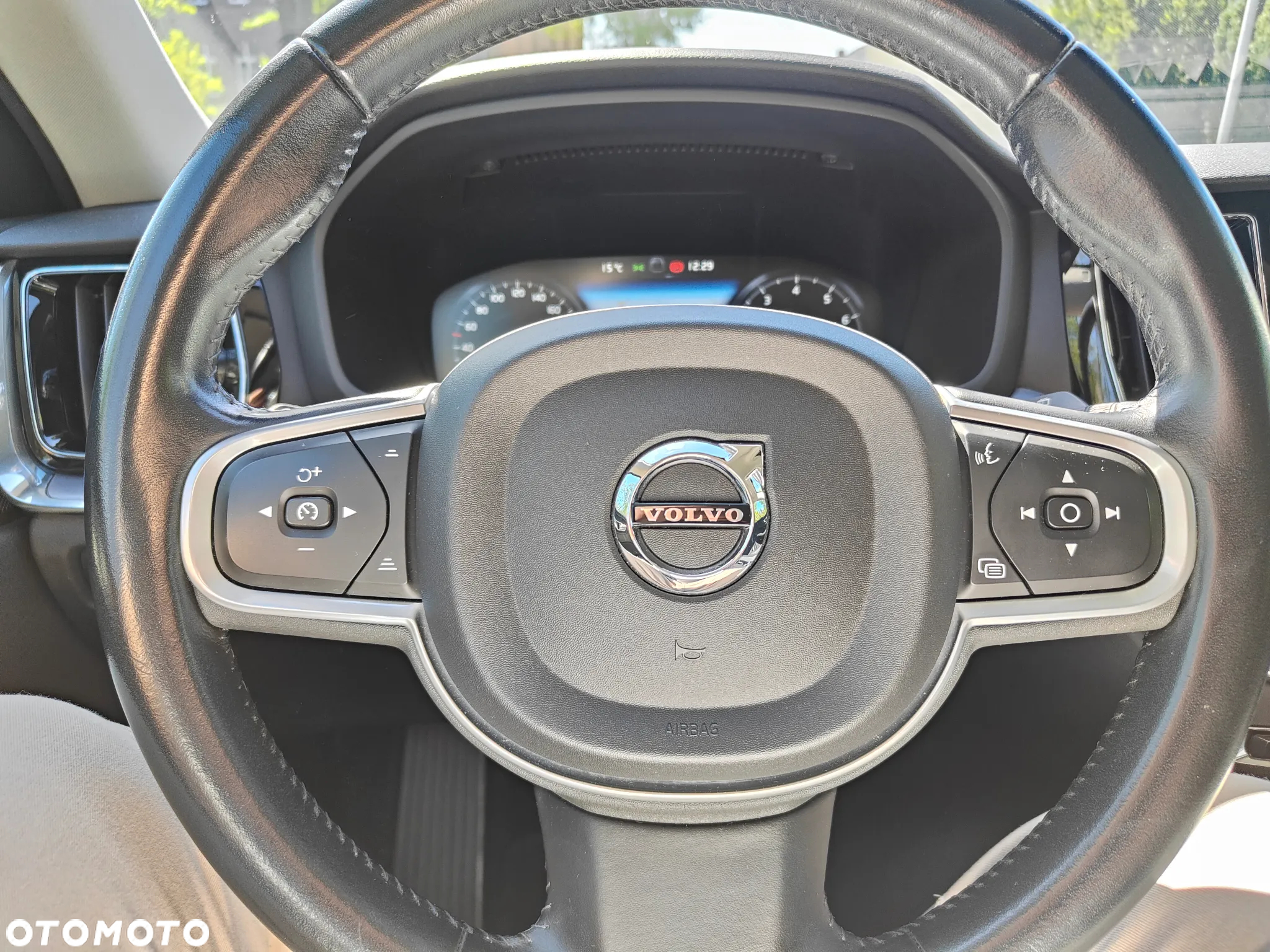 Volvo V60 B3 B Geartronic Momentum - 28
