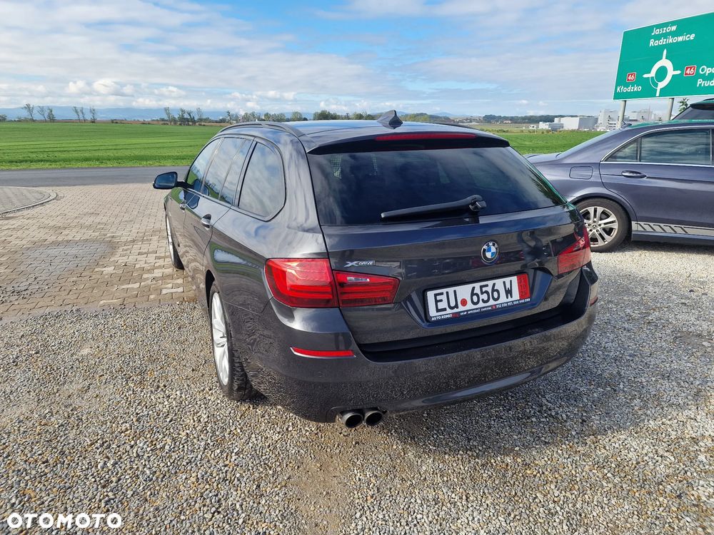 BMW Seria 5 520d xDrive Sport Line - 7