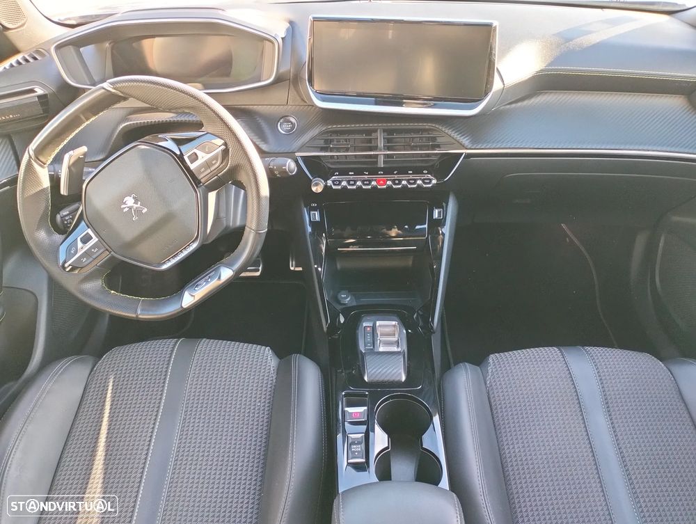 Peugeot 2008 1.2 PureTech GT EAT8 - 7